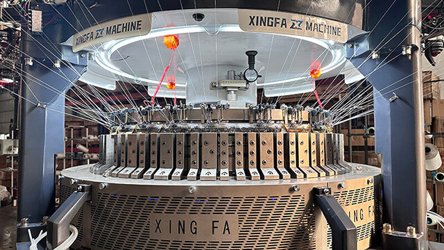 Spool Knitting Machine